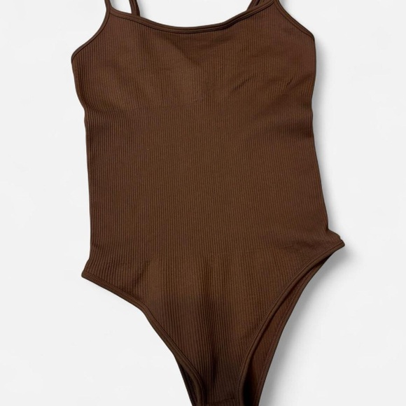 OQQ Brown Ribbed Strappy Bodysuit Size Small - Picture 2 of 4